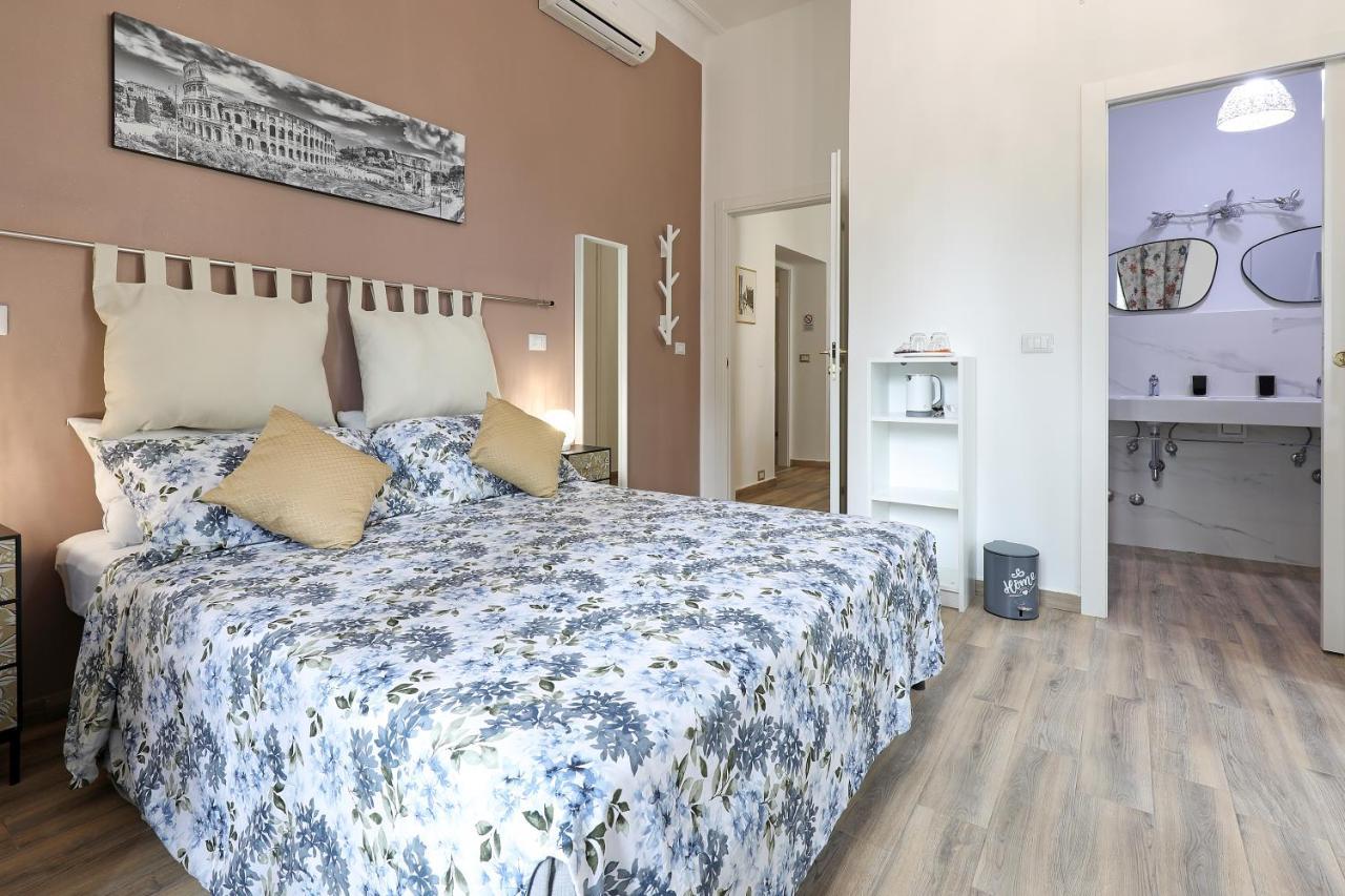 MOLLY HOME ≡ Rome, Italy ≡ Lowest Booking Rates For Molly Home in Rome