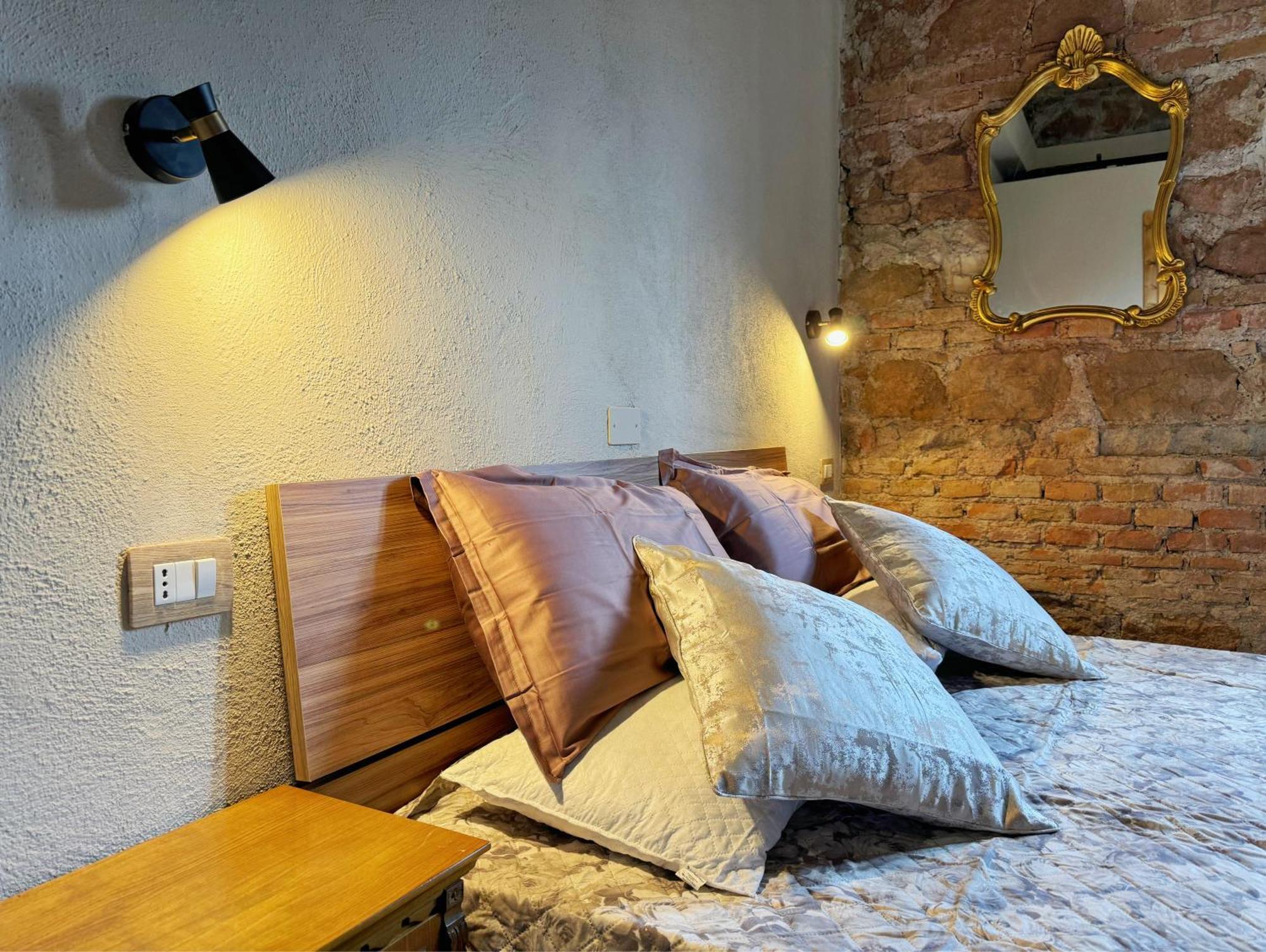 COMFORT ROME ROOM CICLAMINO - 666 ≡ Рим, Италия ≡ Lowest Booking Rates For  Comfort Rome Room Ciclamino - 666 in Рим, Отзывы